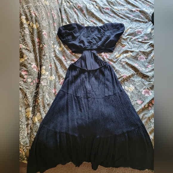 ASTR the Label Puff Sleeve Midi Dress - Picture 7 of 8